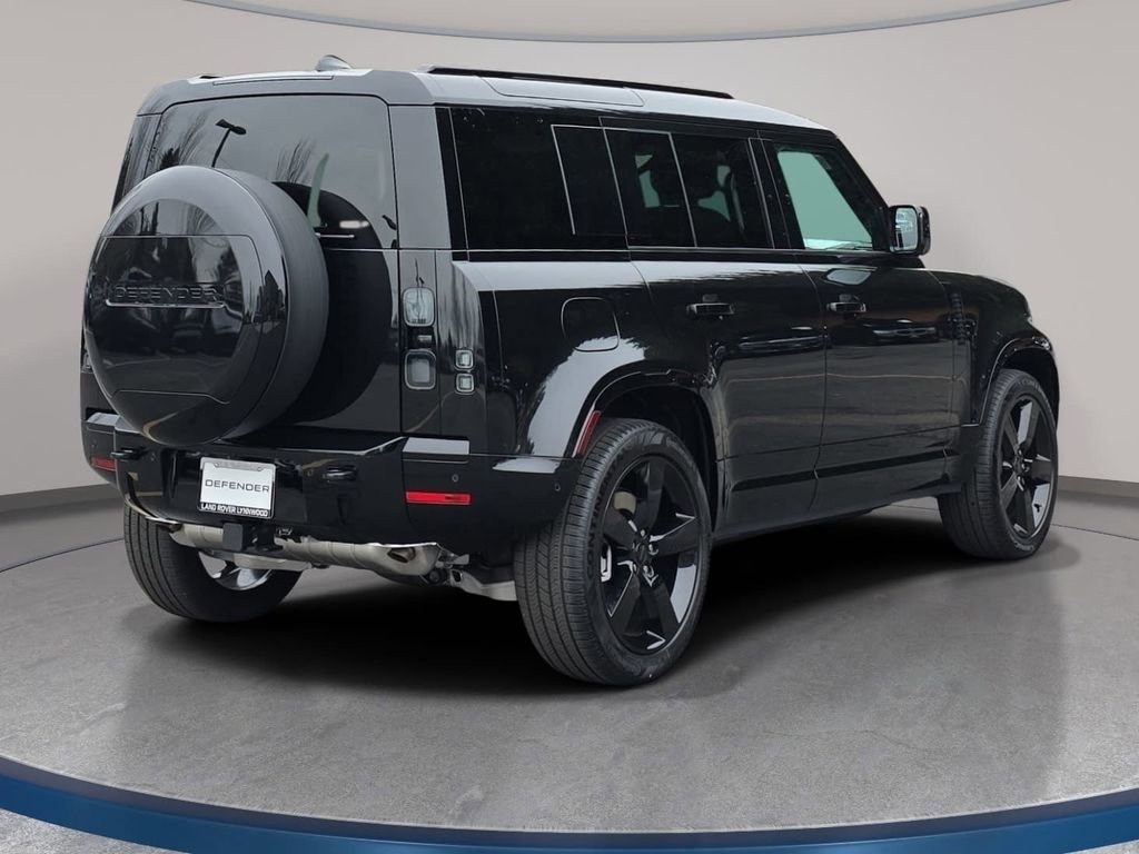 New 2026 Land Rover Defender 110 X-Dynamic SE image 5