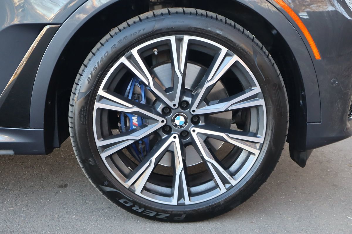 Used 2020 BMW X7 M50i w/ Dynamic Handling Package image 43
