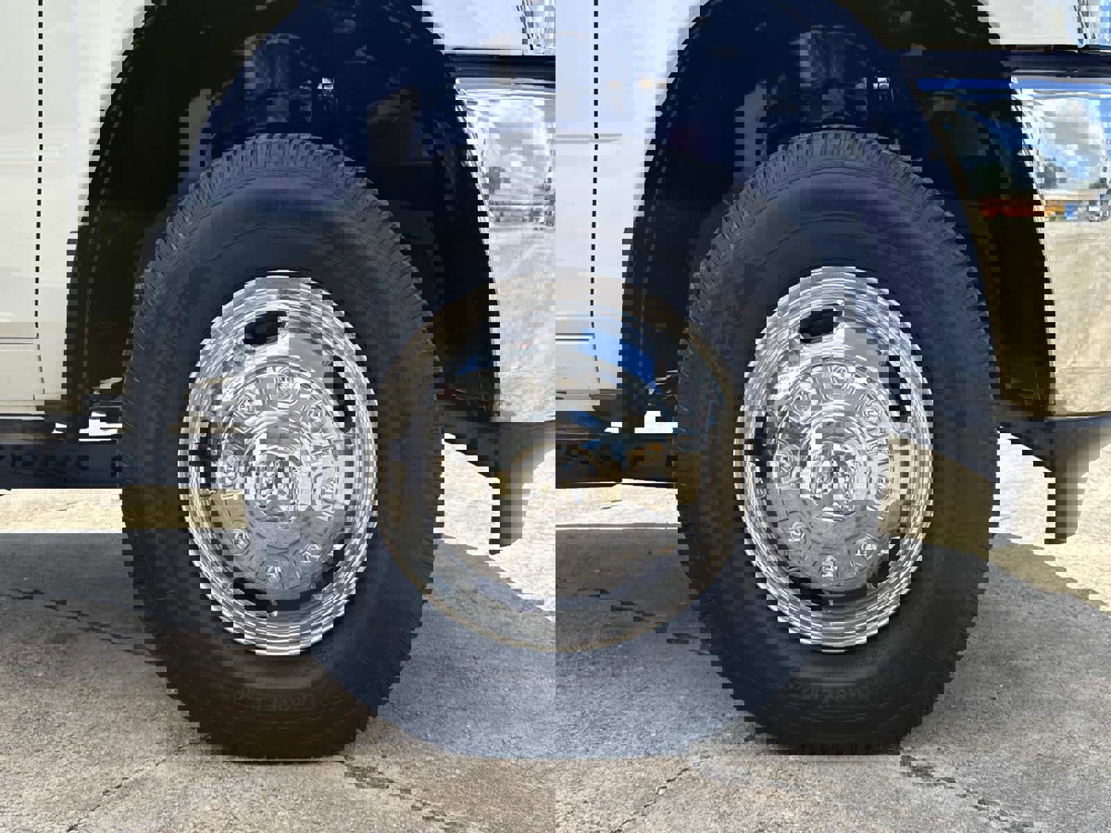 Used 2024 RAM 3500 Tradesman w/ Chrome Appearance Group image 38