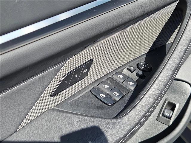 Certified 2025 BMW 430i xDrive w/ M Sport Package AWD/4WD image 11