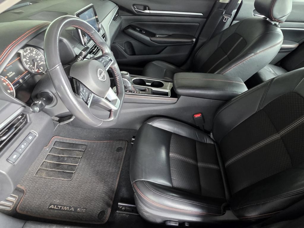 Used 2024 Nissan Altima 2.5 SR FWD image 7