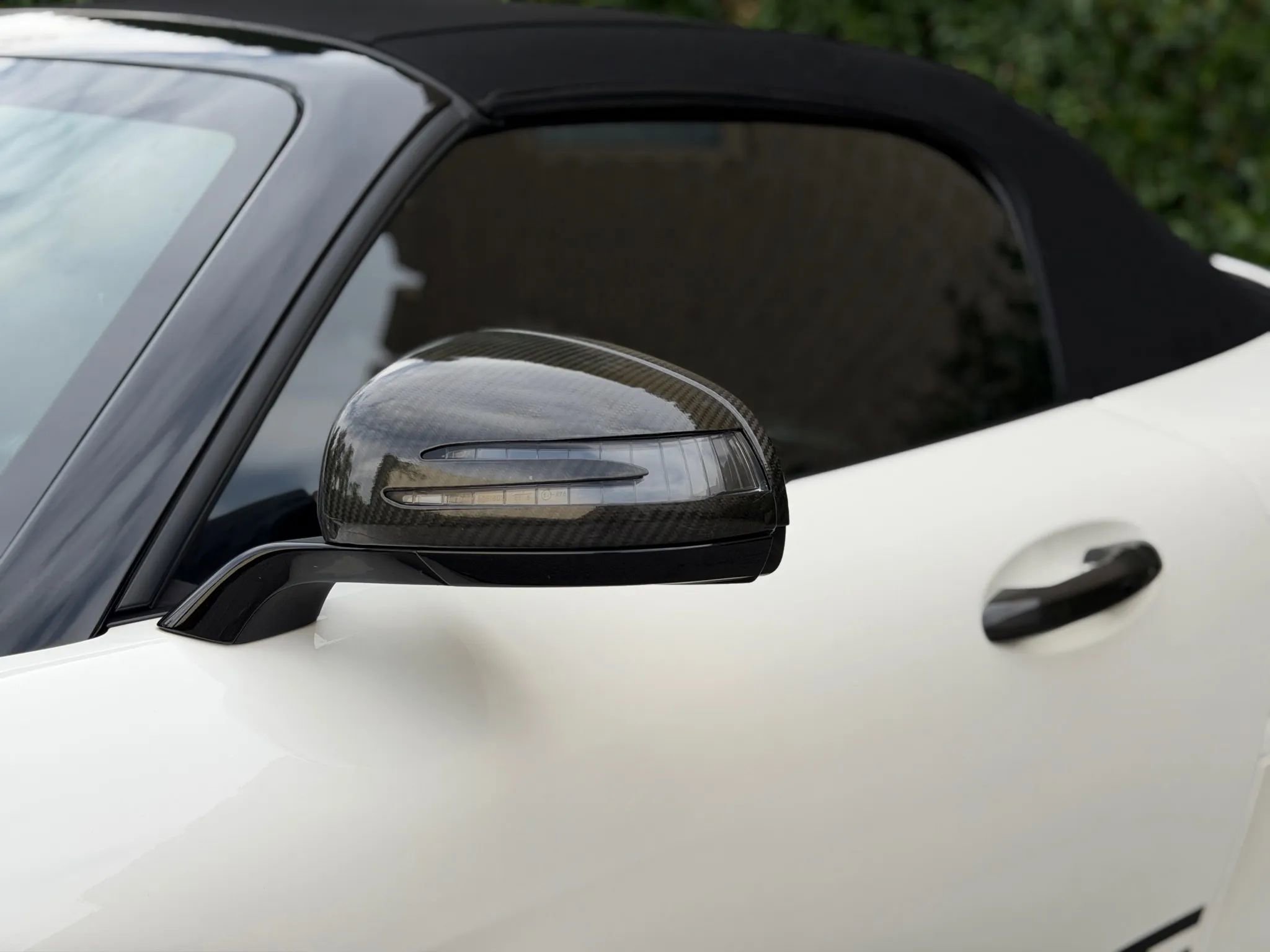 Used 2018 Mercedes-Benz AMG GT Roadster image 26