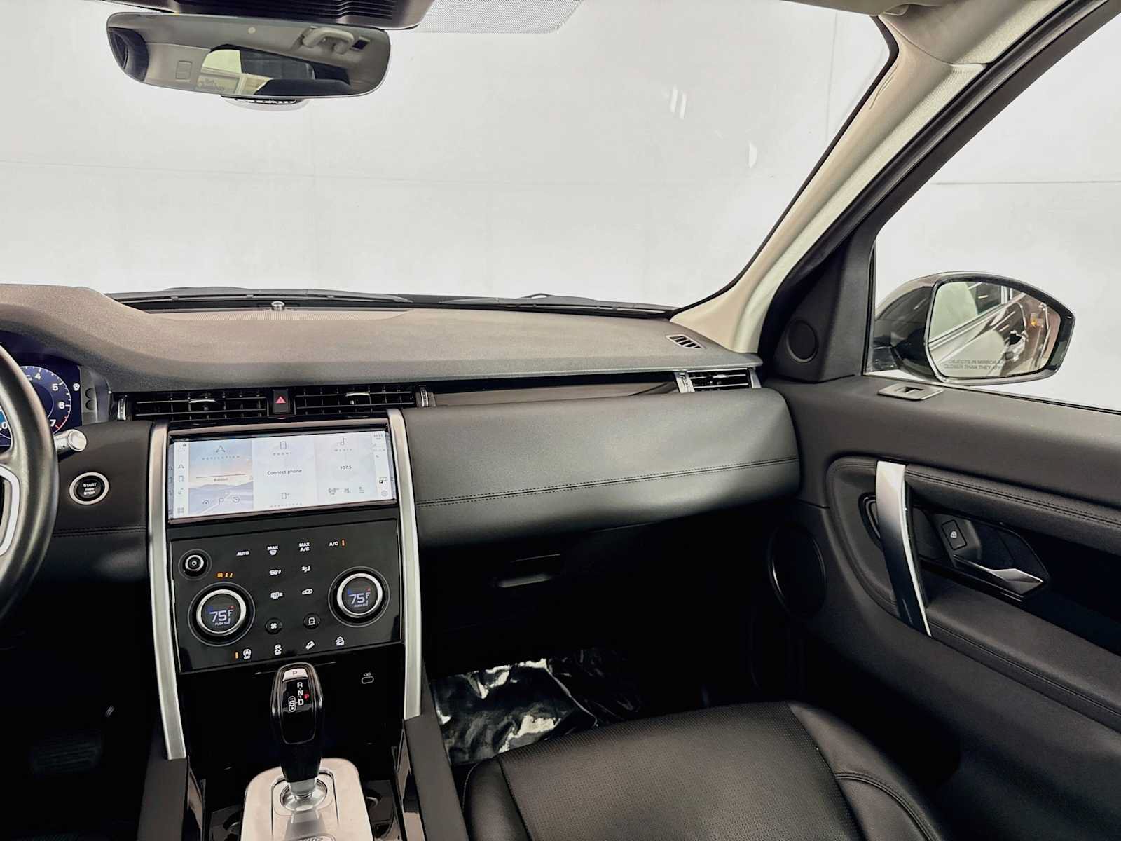 Used 2021 Land Rover Discovery Sport SE AWD/4WD image 27