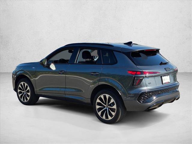 New 2026 Audi Q3 quattro 2.0T w/ Technology Package AWD/4WD image 7