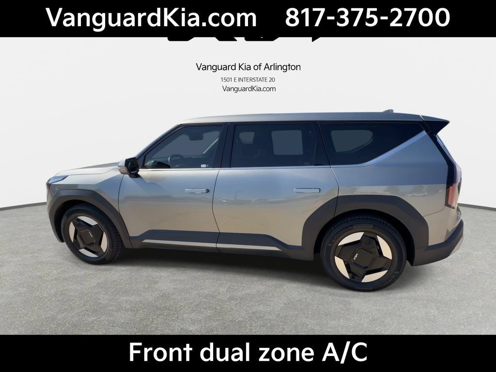 Certified 2024 Kia EV9 Light Long Range RWD image 5