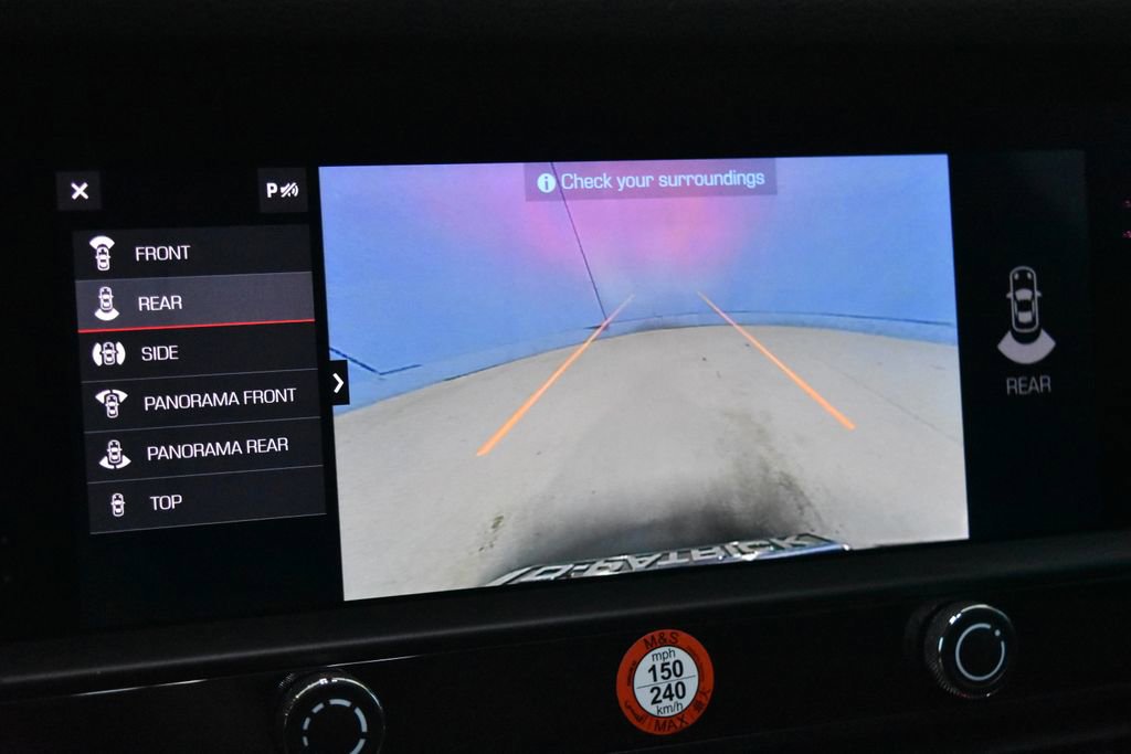 Certified 2025 Porsche Macan image 14