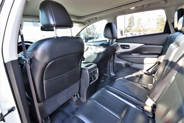 Used 2015 Nissan Murano Platinum AWD/4WD image 25