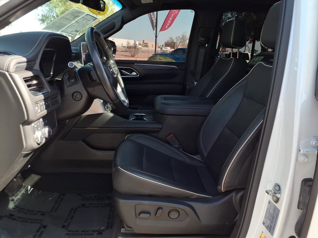 Used 2022 GMC Yukon XL SLT w/ SLT Premium Package image 13