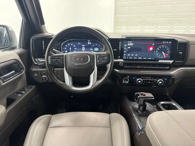 Used 2023 GMC Sierra 1500 SLT w/ SLT Premium Package AWD/4WD image 25