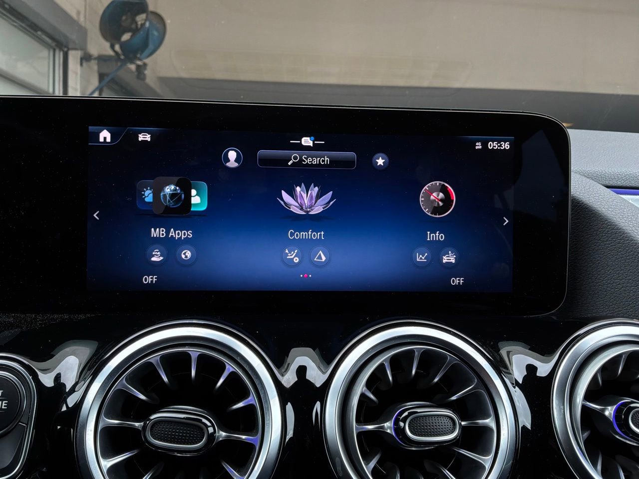 Used 2025 Mercedes-Benz GLA 250 image 33