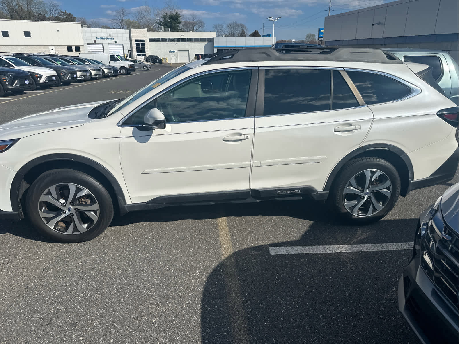 Used 2021 Subaru Outback Limited image 5