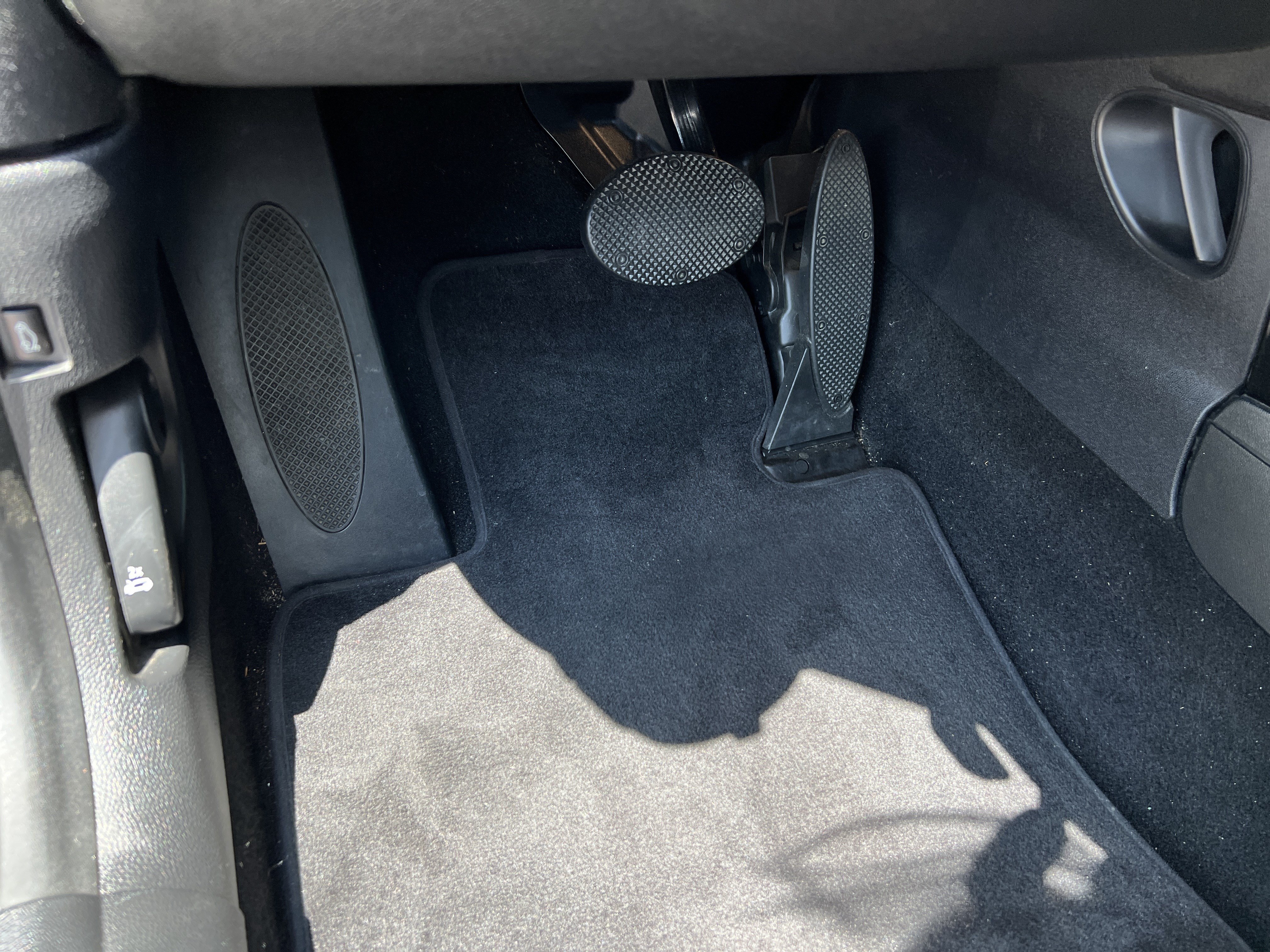 Certified 2024 MINI Cooper S FWD image 32