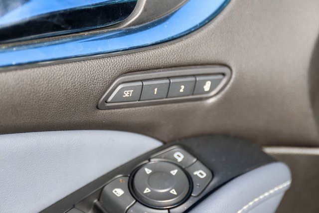 Used 2024 Buick Enclave Premium image 11