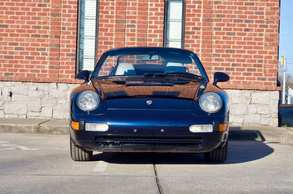Used 1995 Porsche 911 Carrera image 2