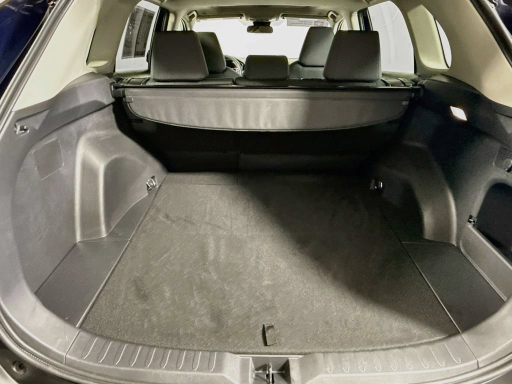 Certified 2025 Toyota RAV4 XLE w/ Convenience Package FWD image 27