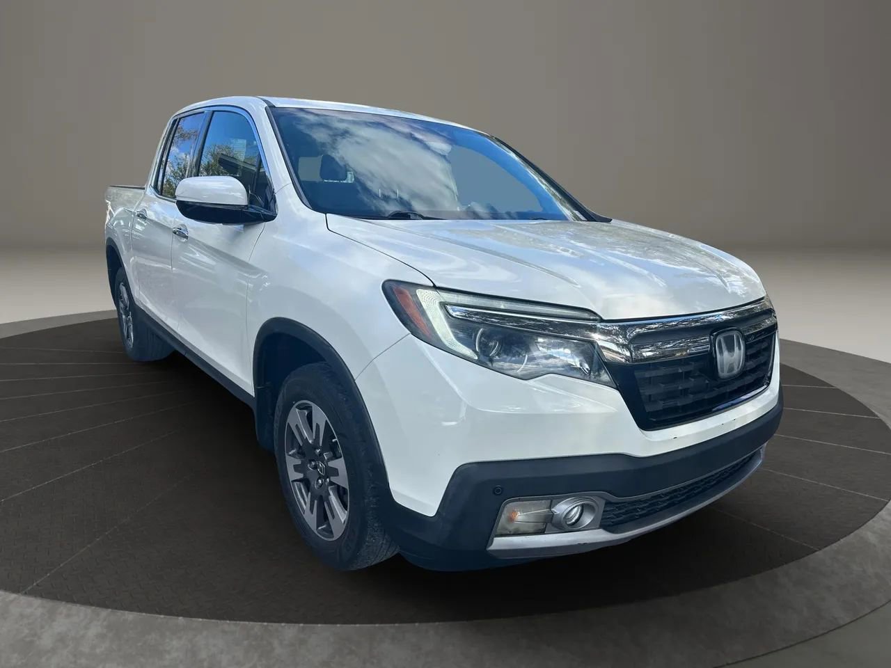 Used 2019 Honda Ridgeline RTL-E image 3