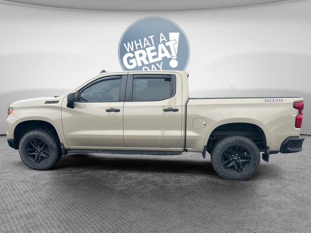 Used 2022 Chevrolet Silverado 1500 Custom Trail Boss w/ LPO, Dark Essentials Package AWD/4WD image 7