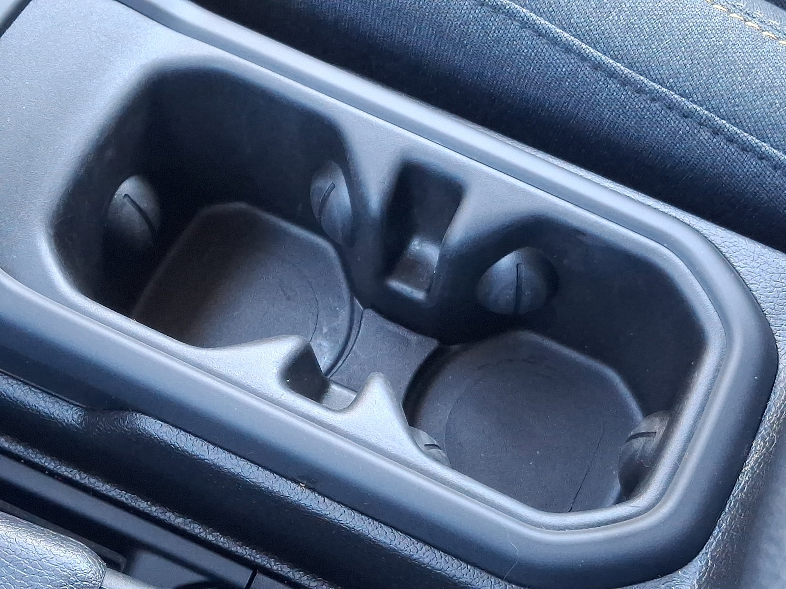 Used 2025 Jeep Wrangler Unlimited Sport image 25