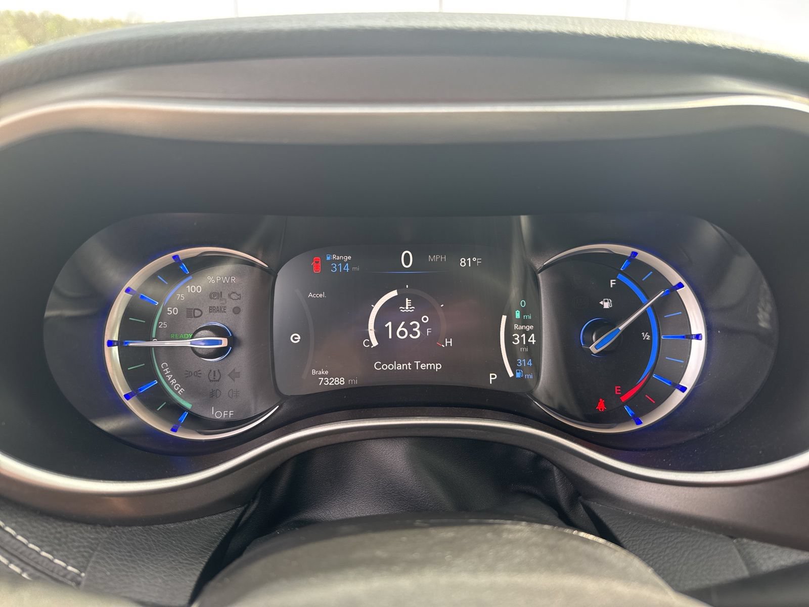Used 2024 Chrysler Pacifica Limited FWD image 26
