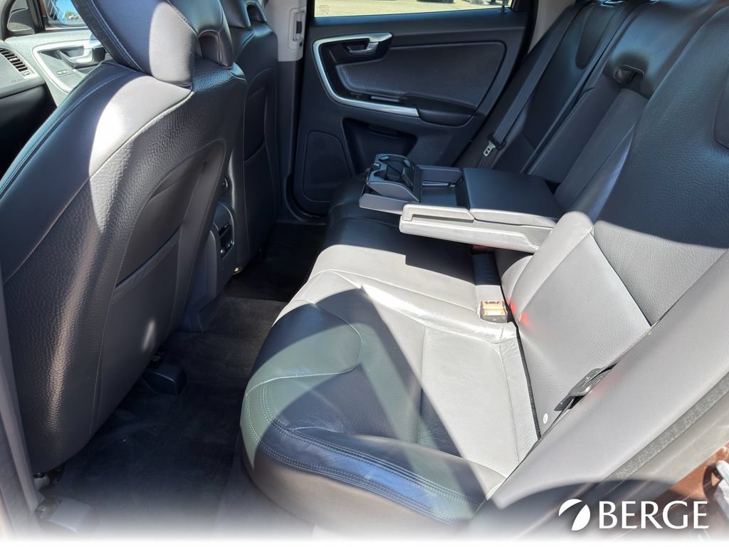 Used 2014 Volvo XC60 T6 AWD/4WD image 24