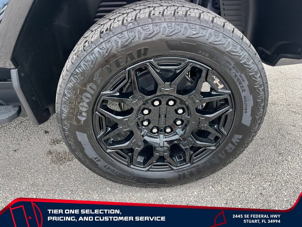 New 2026 GMC Hummer EV 4x4 Crew Cab image 9
