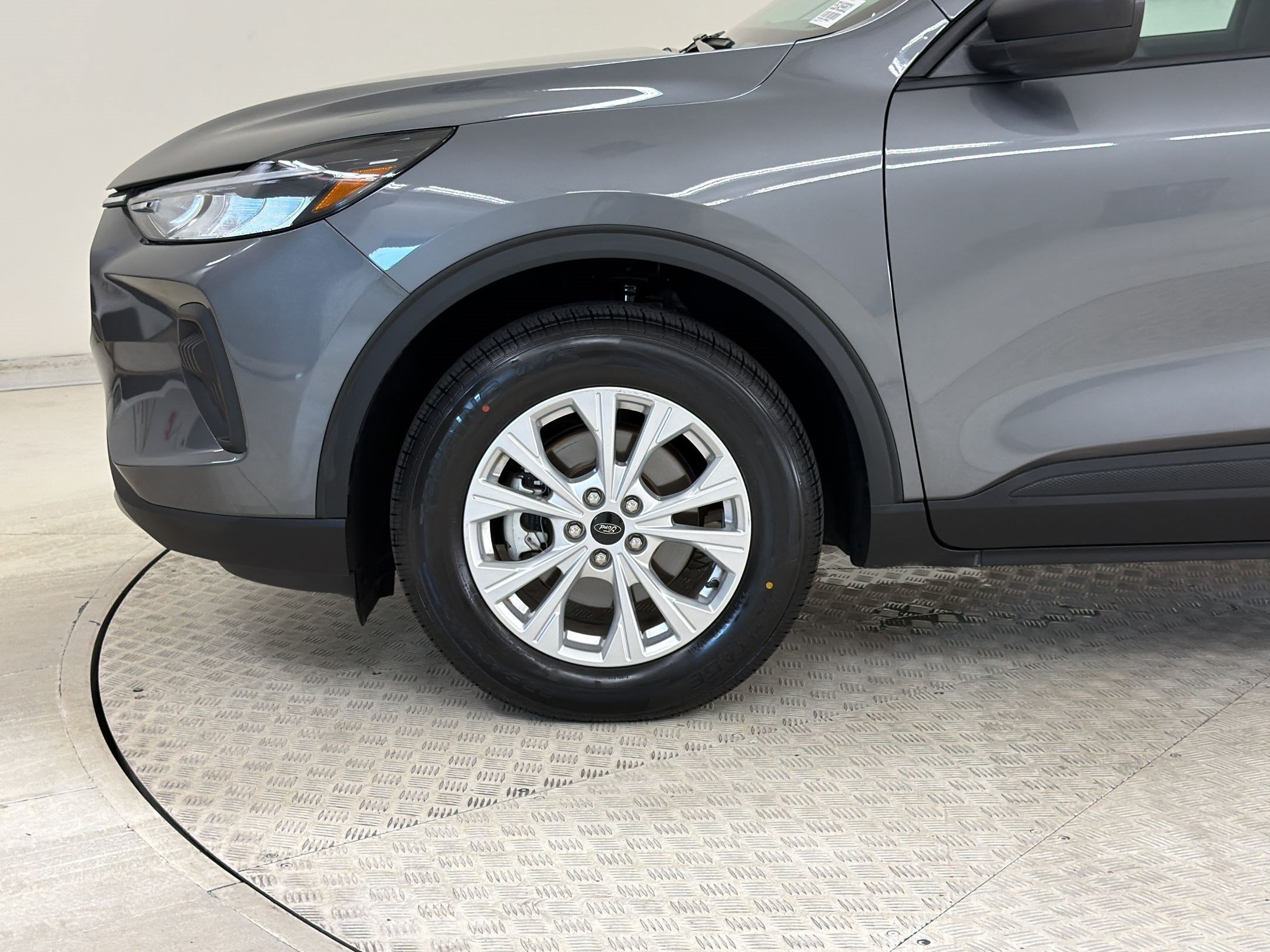 Certified 2025 Ford Escape Active AWD/4WD image 13
