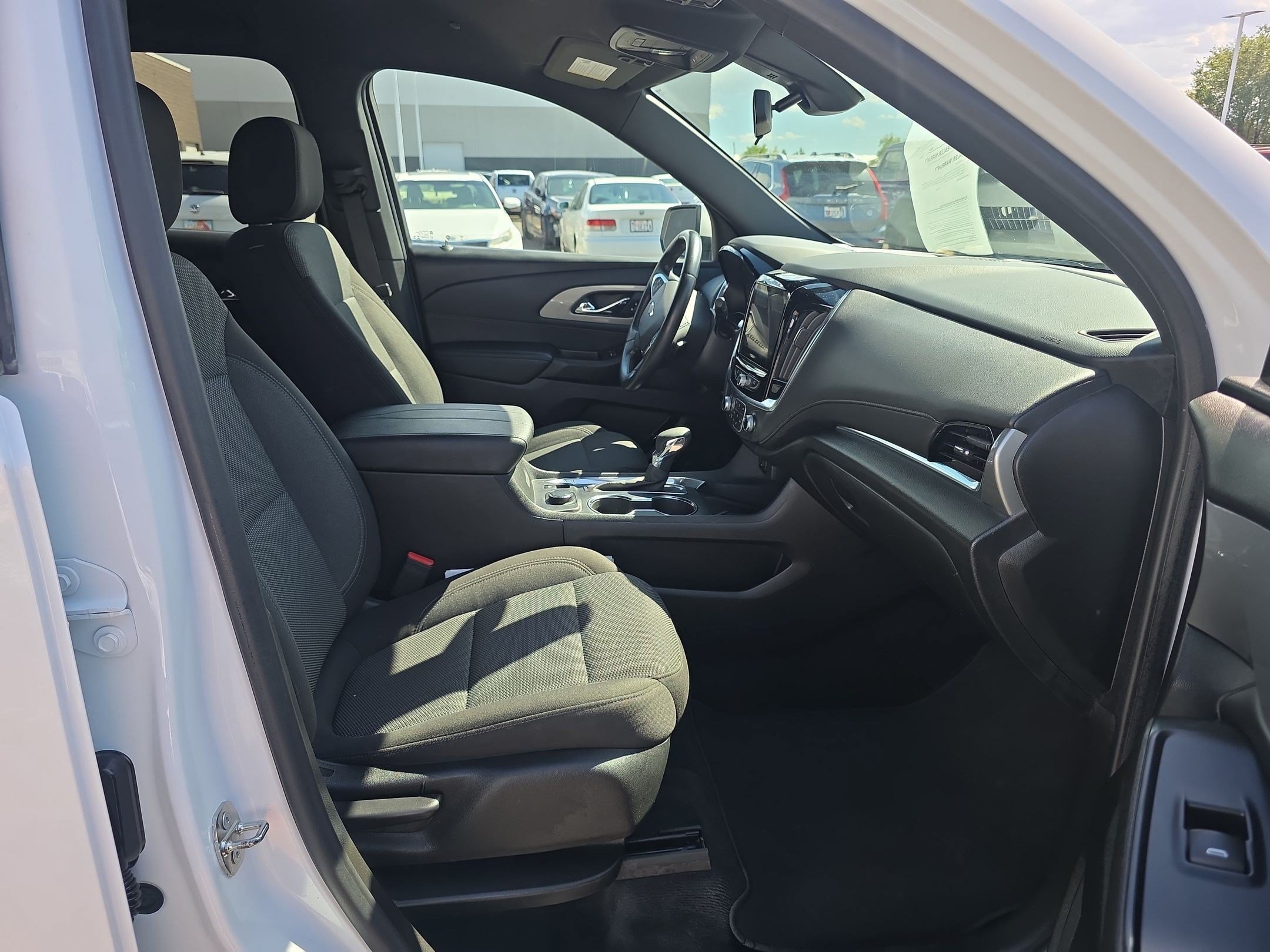 Used 2022 Chevrolet Traverse LT AWD/4WD image 31