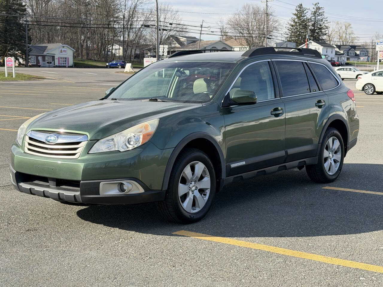 Used 2012 Subaru Outback 2.5i Premium w/ All-Weather Pkg image 3