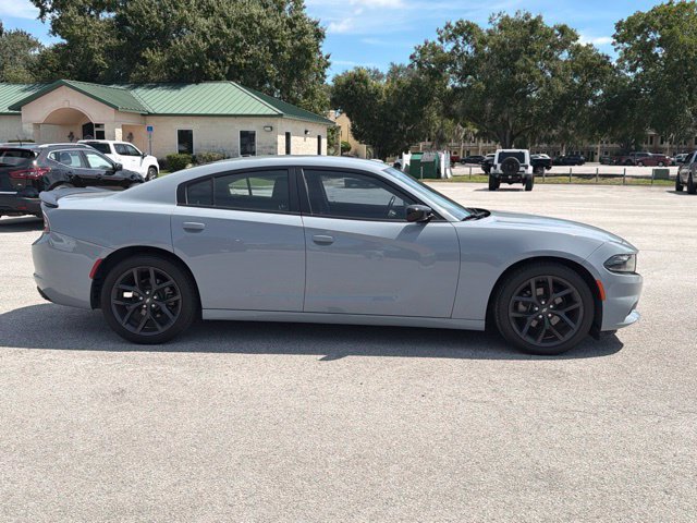 Used 2022 Dodge Charger SXT w/ Blacktop Package RWD image 6