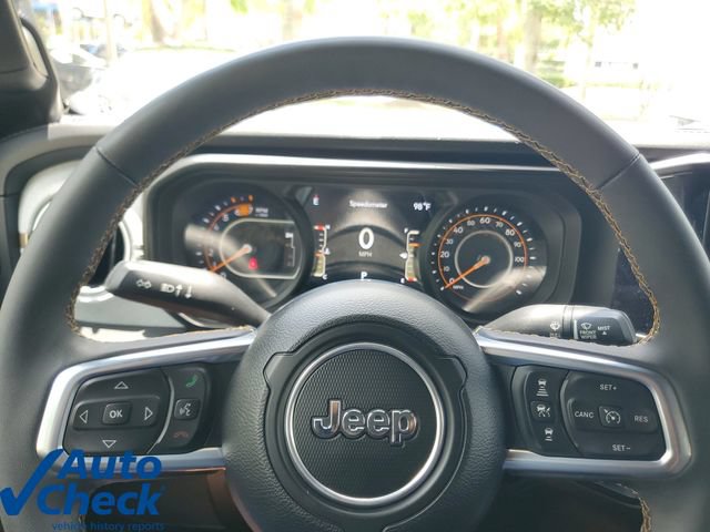 Used 2024 Jeep Wrangler Unlimited Sahara w/ Safety Group AWD/4WD image 22