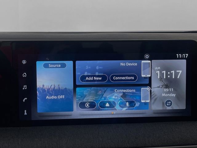 Used 2025 Nissan Kicks SV FWD image 15