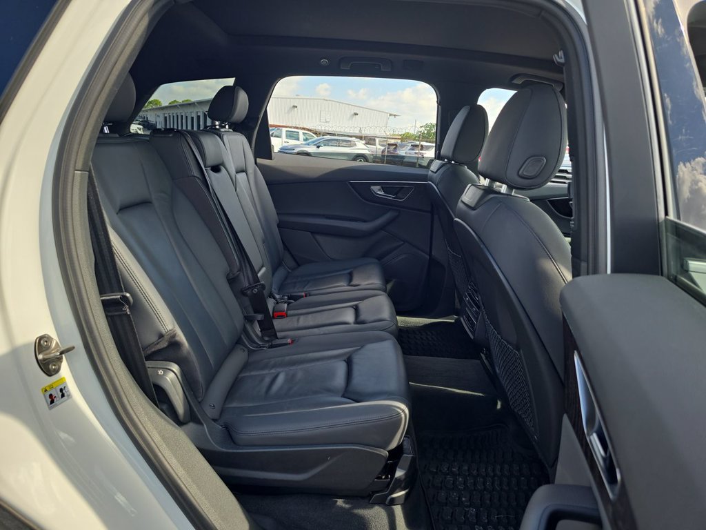 Used 2021 Audi Q7 3.0T Premium AWD/4WD image 34