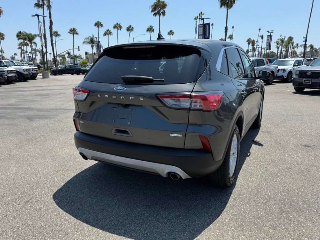 Used 2020 Ford Escape SE FWD image 12