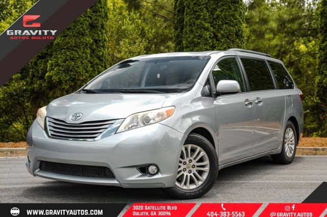 Used 2015 Toyota Sienna XLE w/ XLE Navigation Package