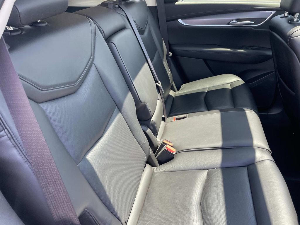 Used 2017 Cadillac XT5 Luxury w/ Driver Awareness Package FWD image 24