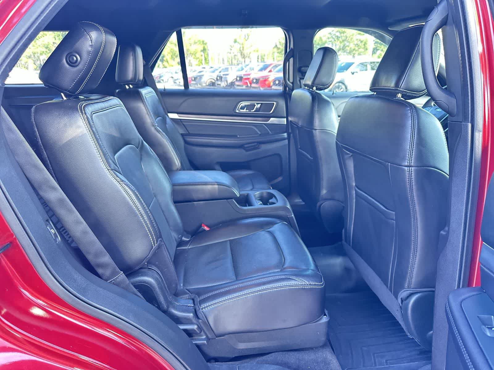 Used 2018 Ford Explorer Limited w/ Ford Safe & Smart Package FWD image 16