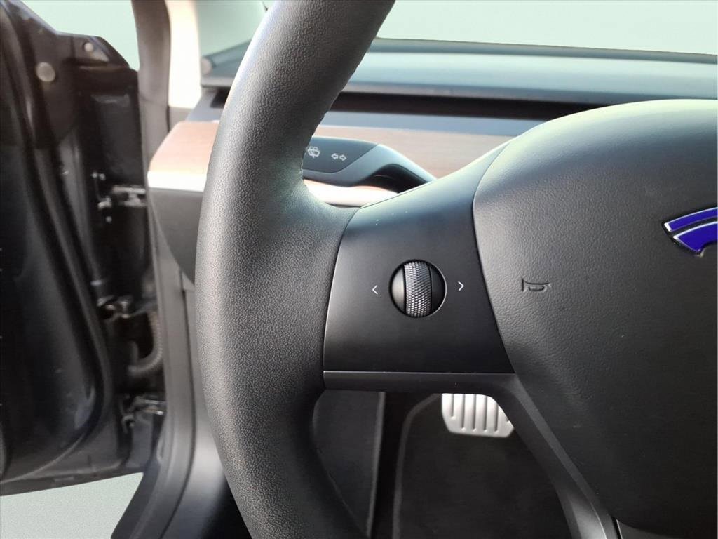 Used 2023 Tesla Model 3 Performance image 22