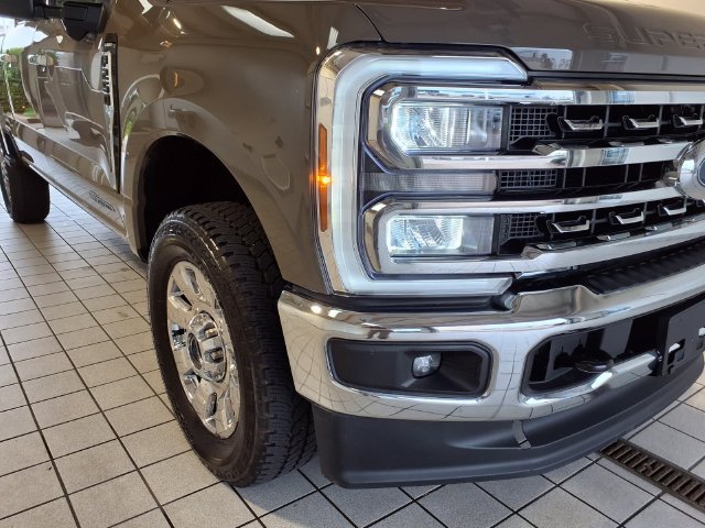 Used 2026 Ford F250 Lariat w/ Chrome Package AWD/4WD image 28