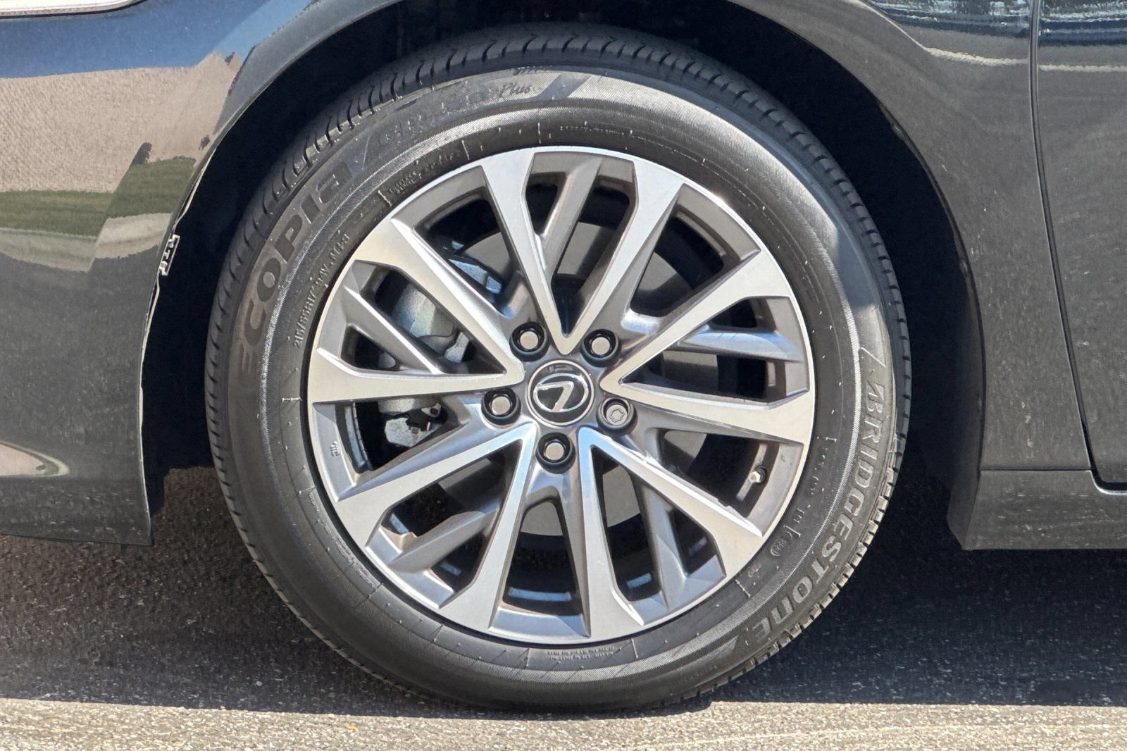Certified 2025 Lexus ES 350 w/ Accessory Package (Z1) FWD image 29