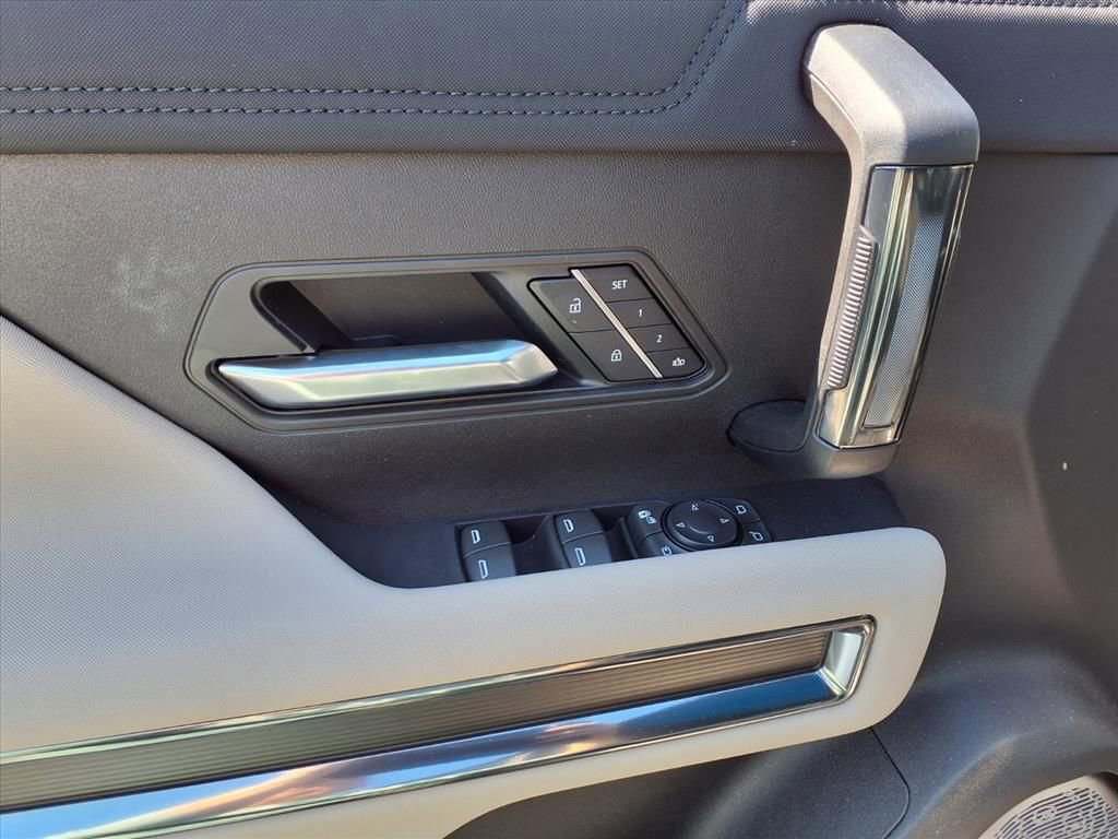 New 2026 GMC Hummer EV SUV w/ LPO, Dark Essentials Package image 13