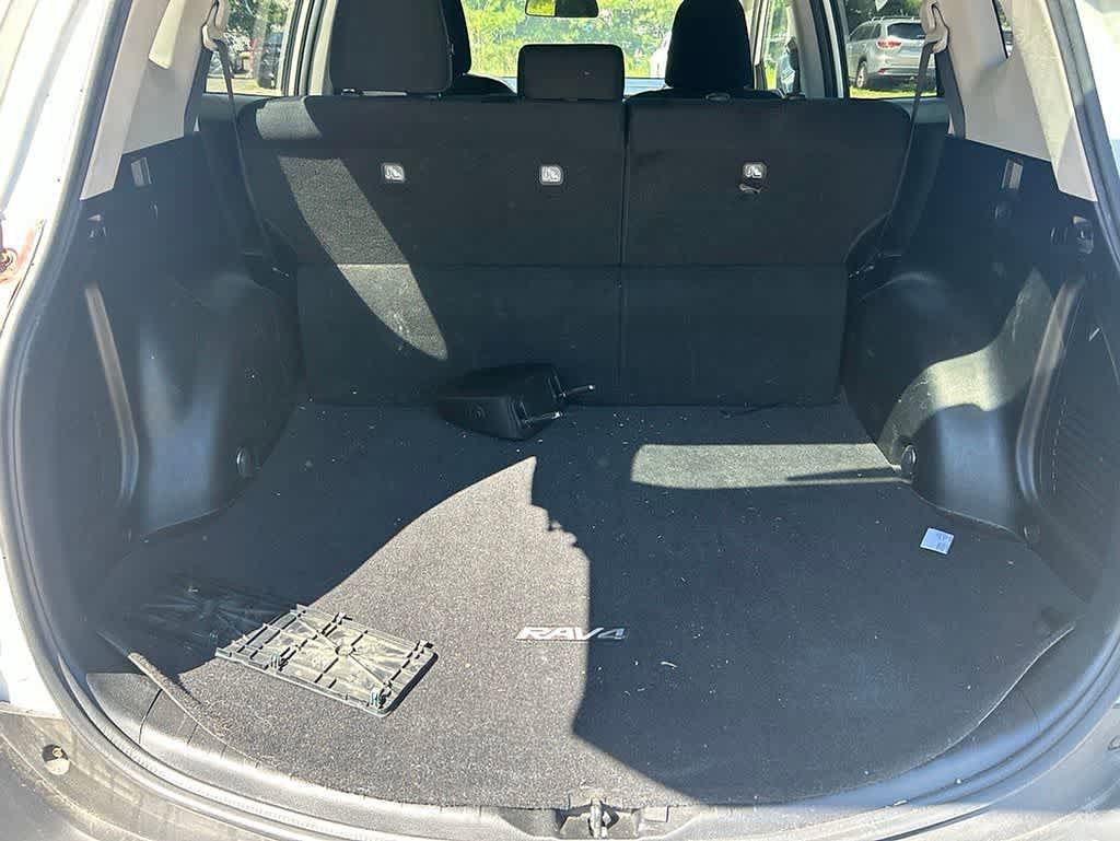 Used 2015 Toyota RAV4 LE AWD/4WD image 11