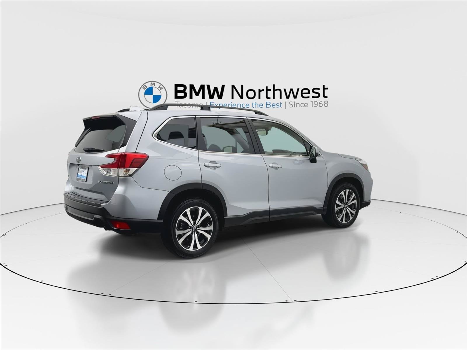 Used 2020 Subaru Forester Limited w/ Popular Package #3 AWD/4WD image 3