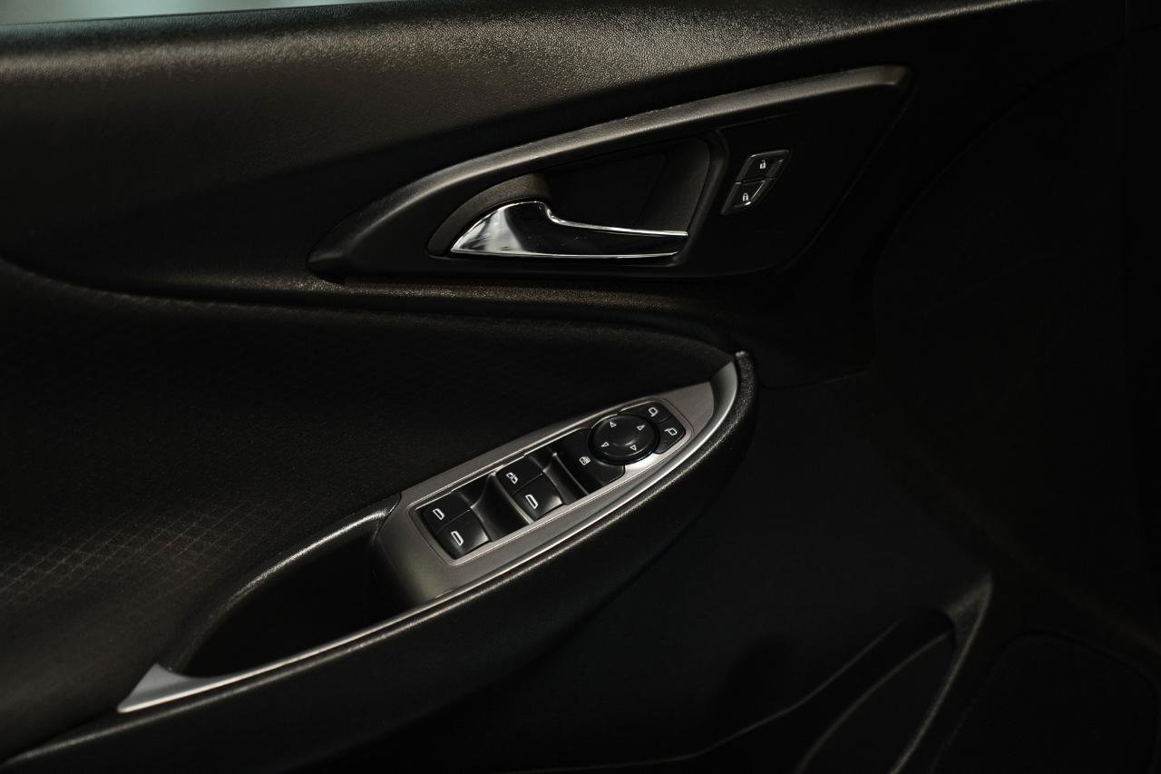 Used 2024 Chevrolet Malibu LT FWD image 19