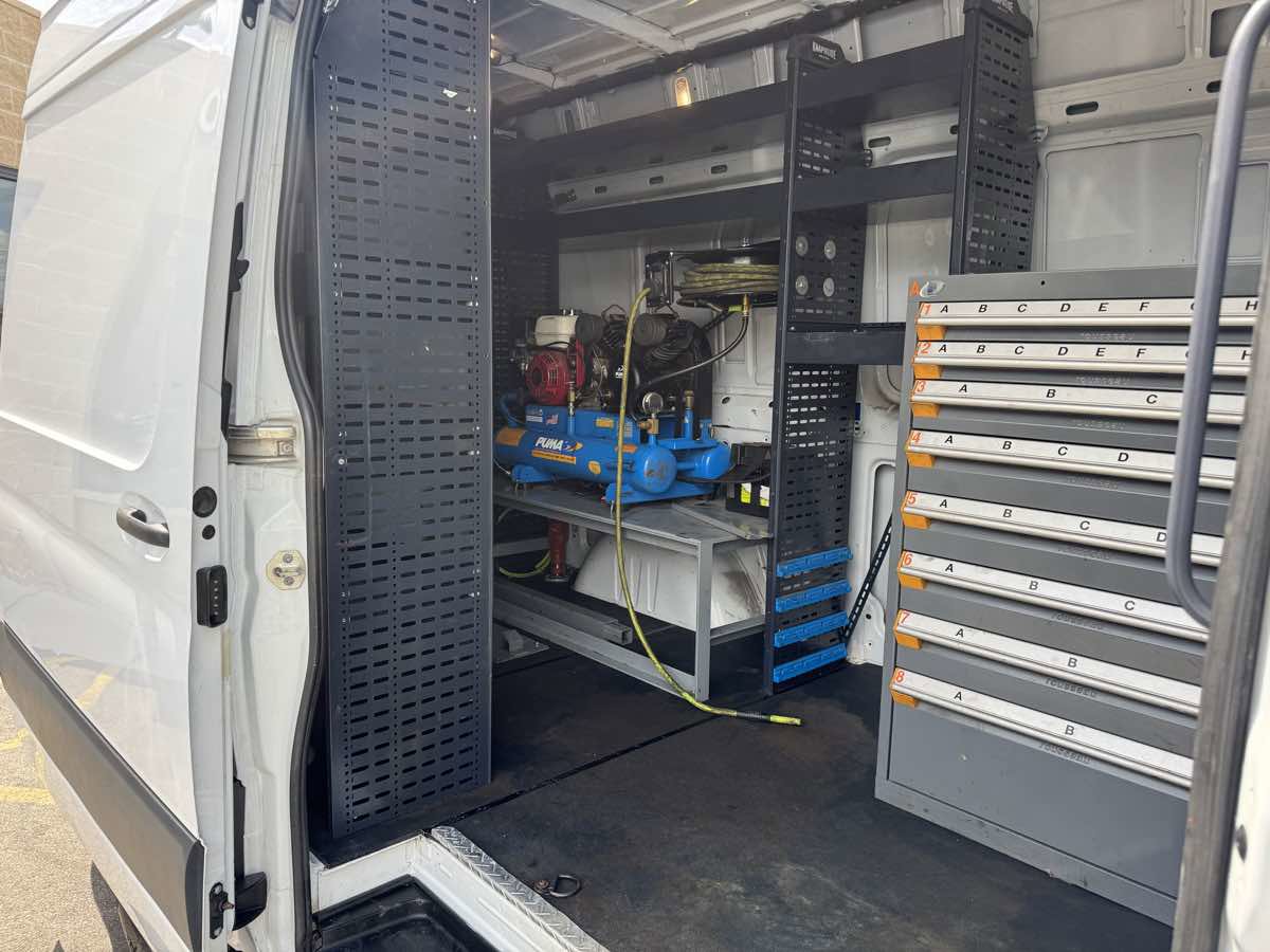 Used 2021 Freightliner Sprinter 2500 RWD image 34