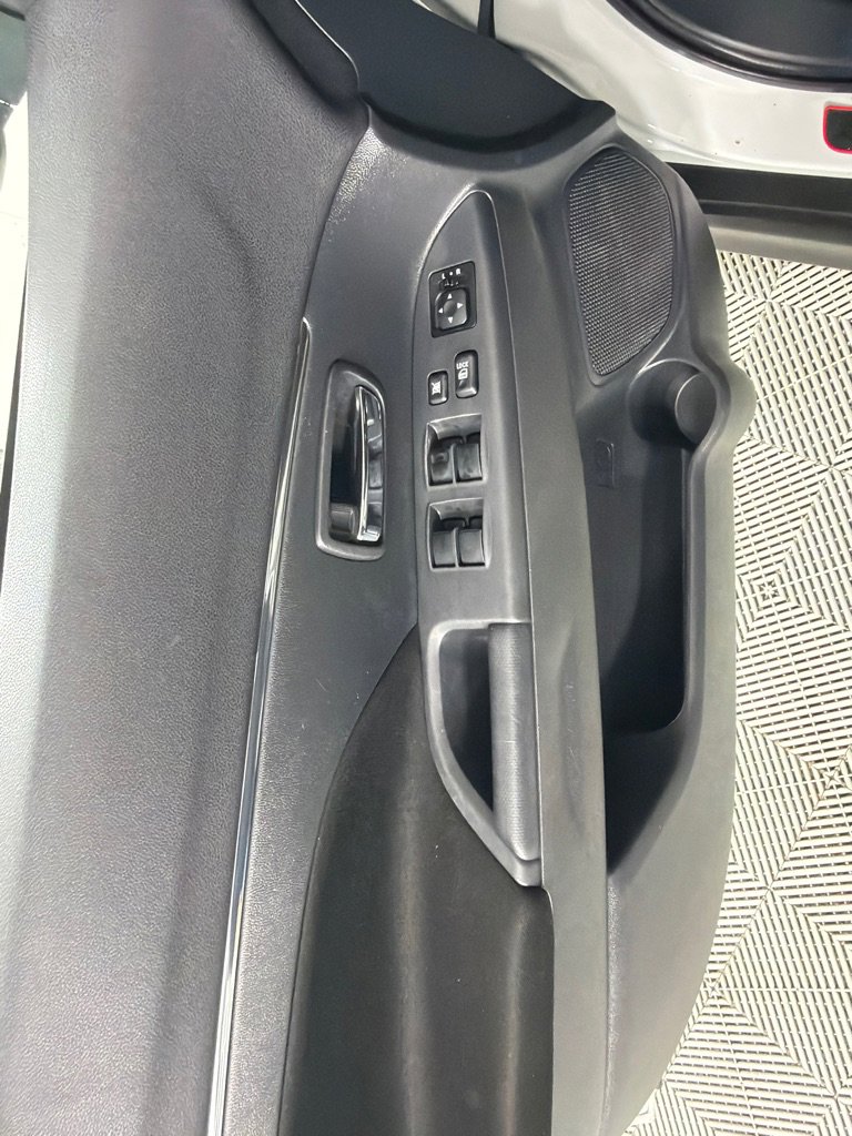 Used 2020 Mitsubishi Outlander Sport Black Edition image 10