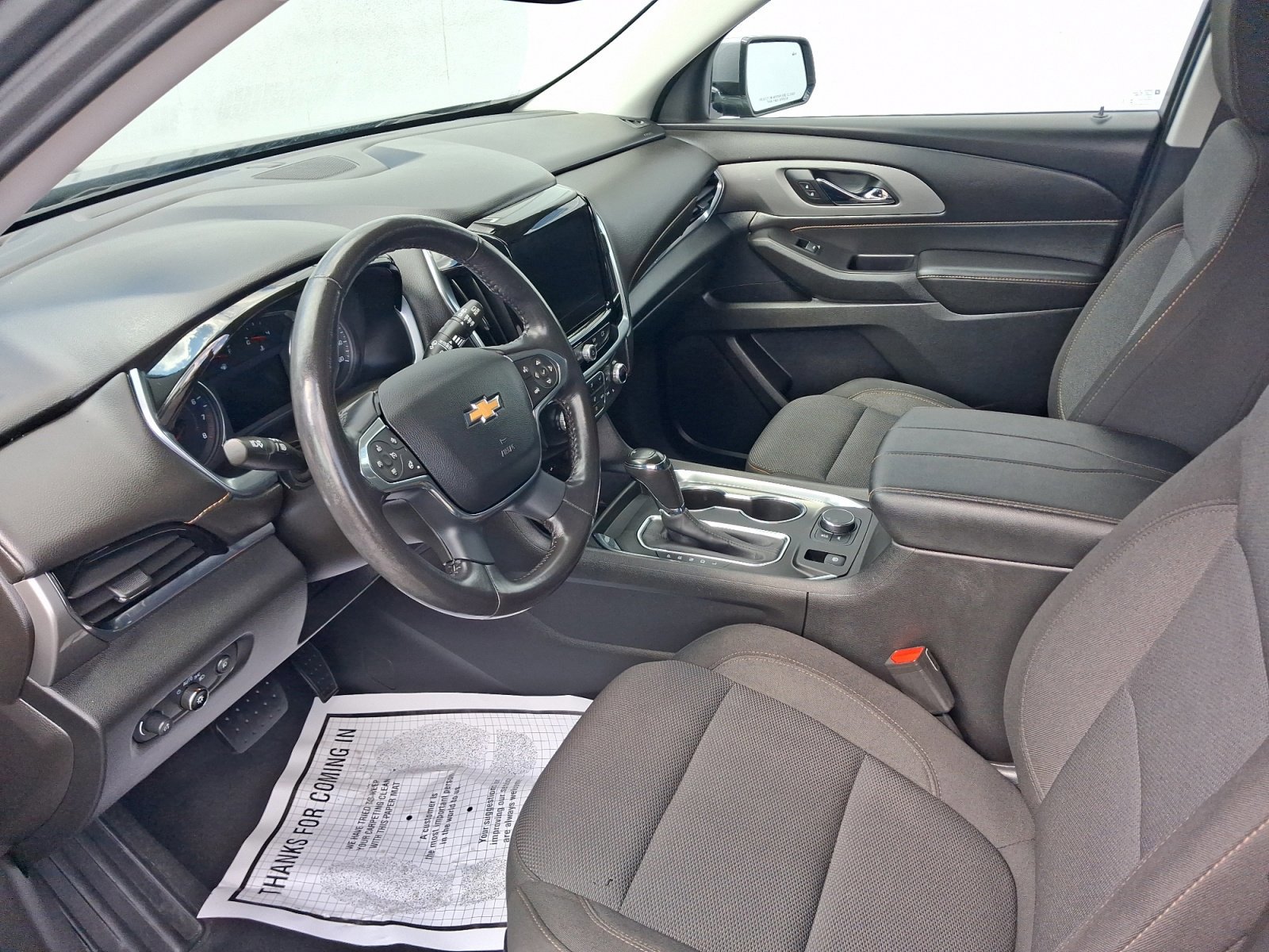 Used 2020 Chevrolet Traverse LT FWD image 4