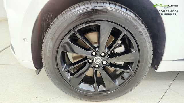 Used 2026 Jaguar F-PACE R-Dynamic S AWD/4WD image 78