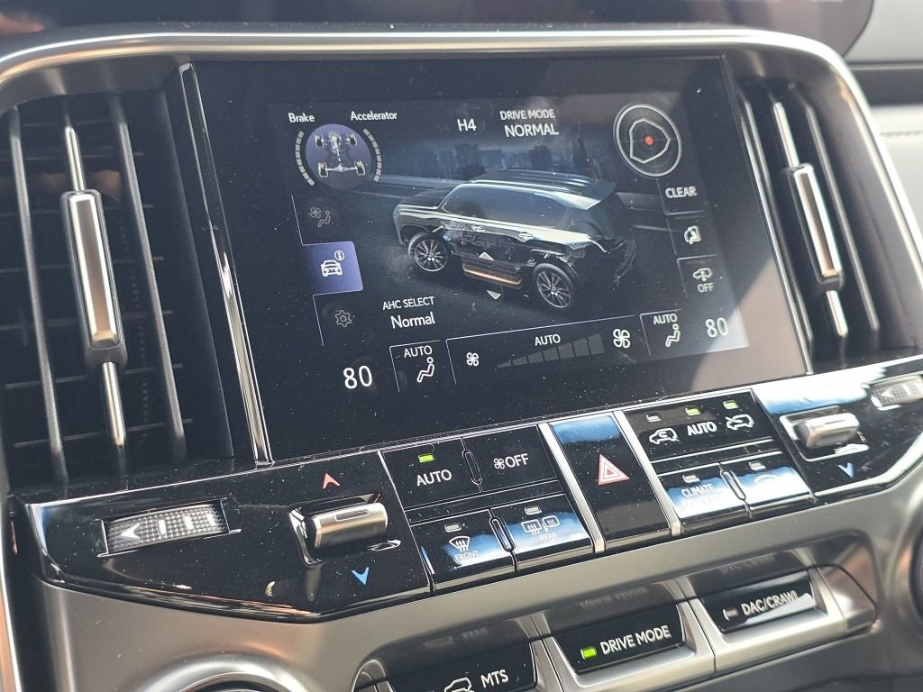 New 2025 Lexus LX 600 4WD w/ Interior Upgrade Package image 25