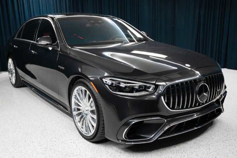 New 2026 Mercedes-Benz S 63 AMG S image 3