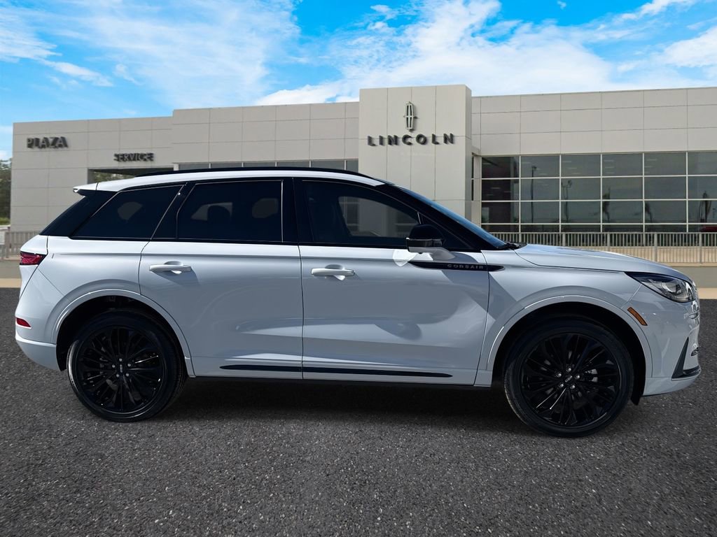 New 2026 Lincoln Corsair Premiere image 2